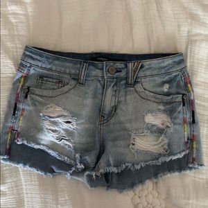 jean shorts!